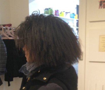 afrohår-afro-naturbaserad-hår-hår-inspiration-frisör-stockholm-carina-hansson-berg